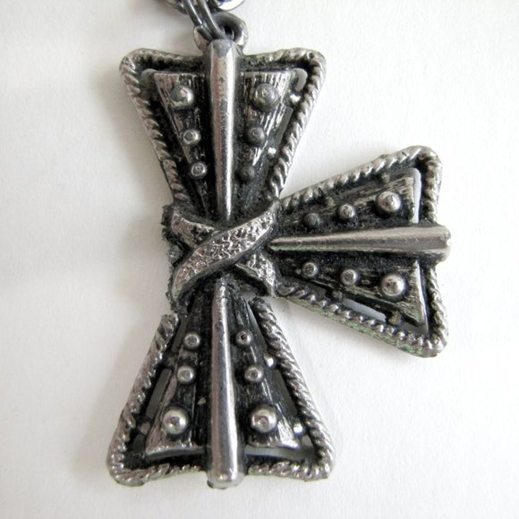 ISO Vintage Iron/Maltese Cross Pendant Brooch - Picture 2 of 7